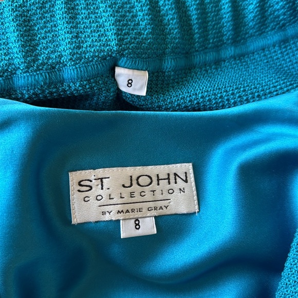 ST. JOHN COLLECTION Azul Knit 2 pc Skirt + Jacket Gold Button Chain Suit Set 8 M - Picture 13 of 15